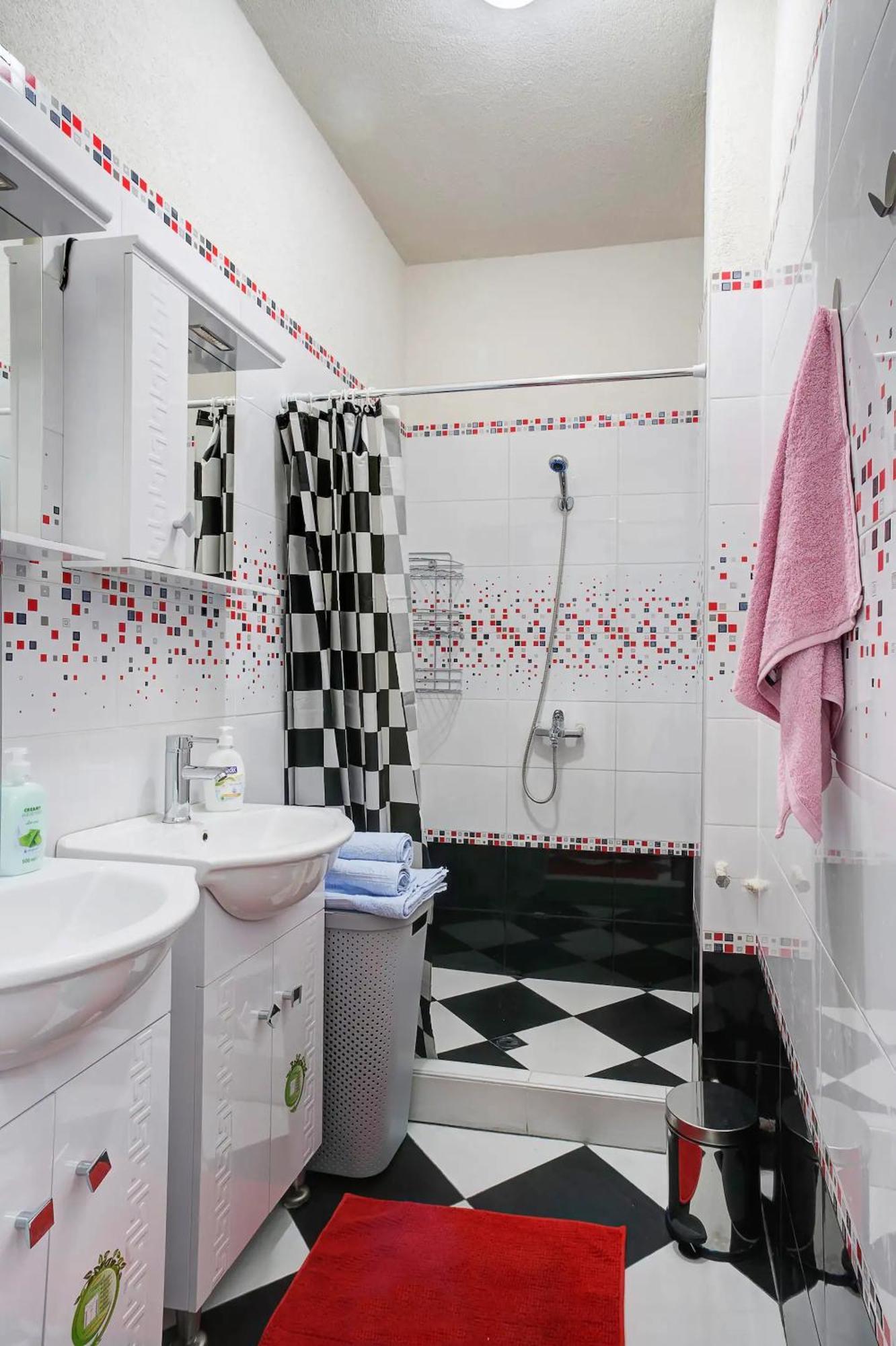 10 Seconds Away From The Main Street, Free Secured Parking Leilighet Sofia Eksteriør bilde