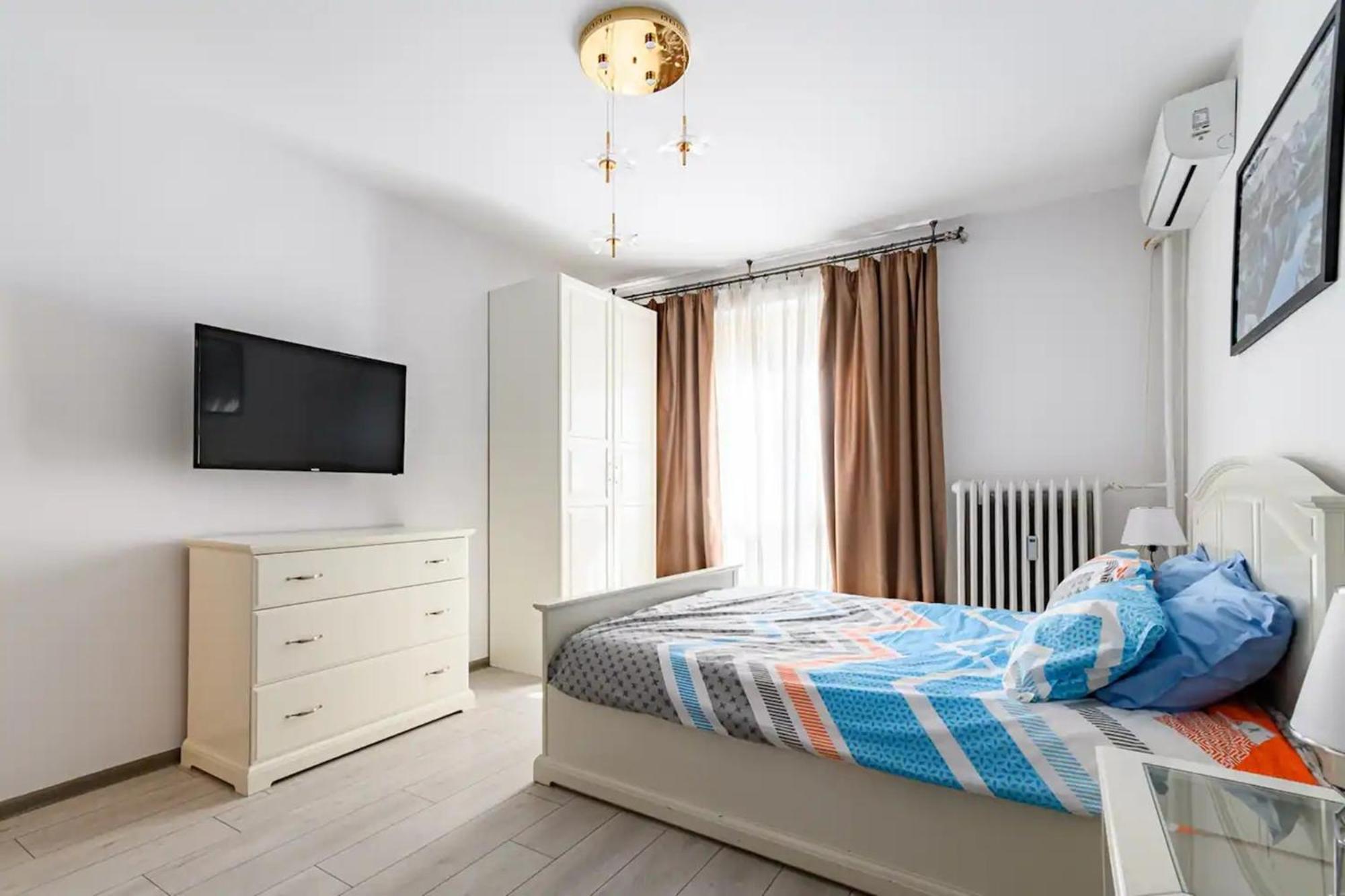 10 Seconds Away From The Main Street, Free Secured Parking Leilighet Sofia Eksteriør bilde